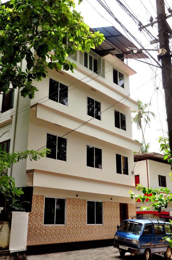 Apartamento Fresh Up In Guruvayur Krishnendhu Residency Exterior foto